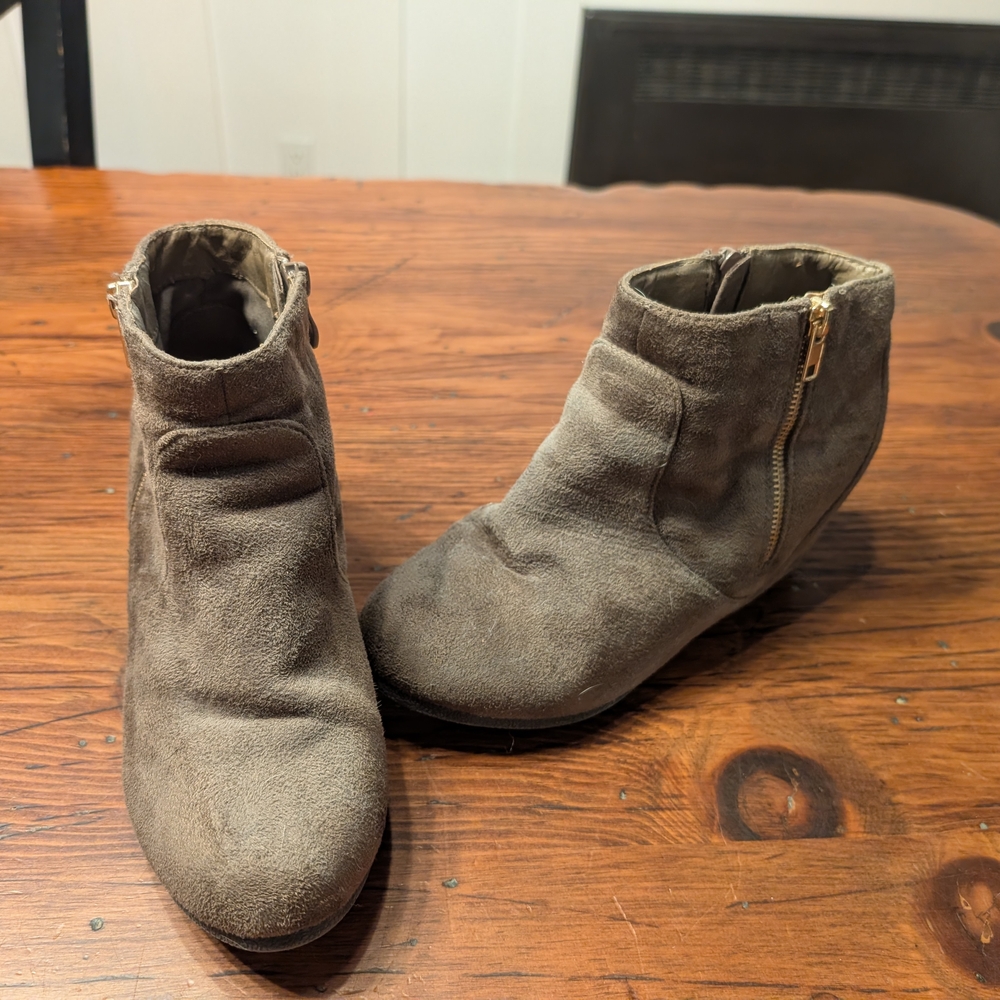 Dream Pairs Taupe Ankle Booties